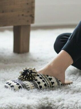 Anthropologie Dreamy Textured Black Cream Gold Tweed Mules Slides w Pom Poms 7